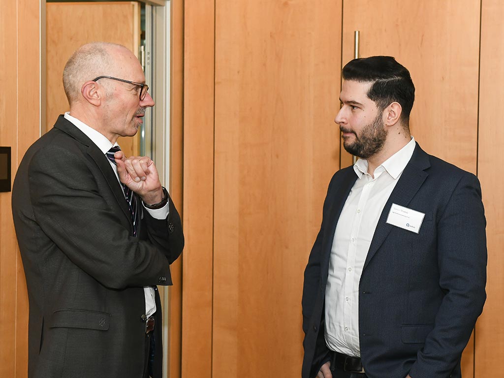 v.l.: Dr. Lothar Schröder (apoBank), Samer Shehab (vigo Krankenversicherung VVaG)