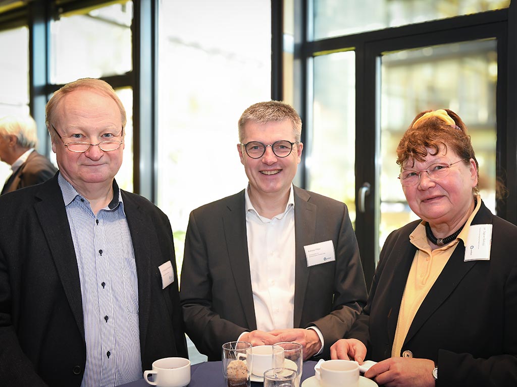 v.l.: Dr. Hans-Jürgen Nonnweiler (Hessische Zahnärzte-Versorgung), Andreas Hilder (Versorgungswerk der Apothekerkammer Westfalen-Lippe), Dr. Sigrun Scholz (Apothekerversorgung Niedersachsen)